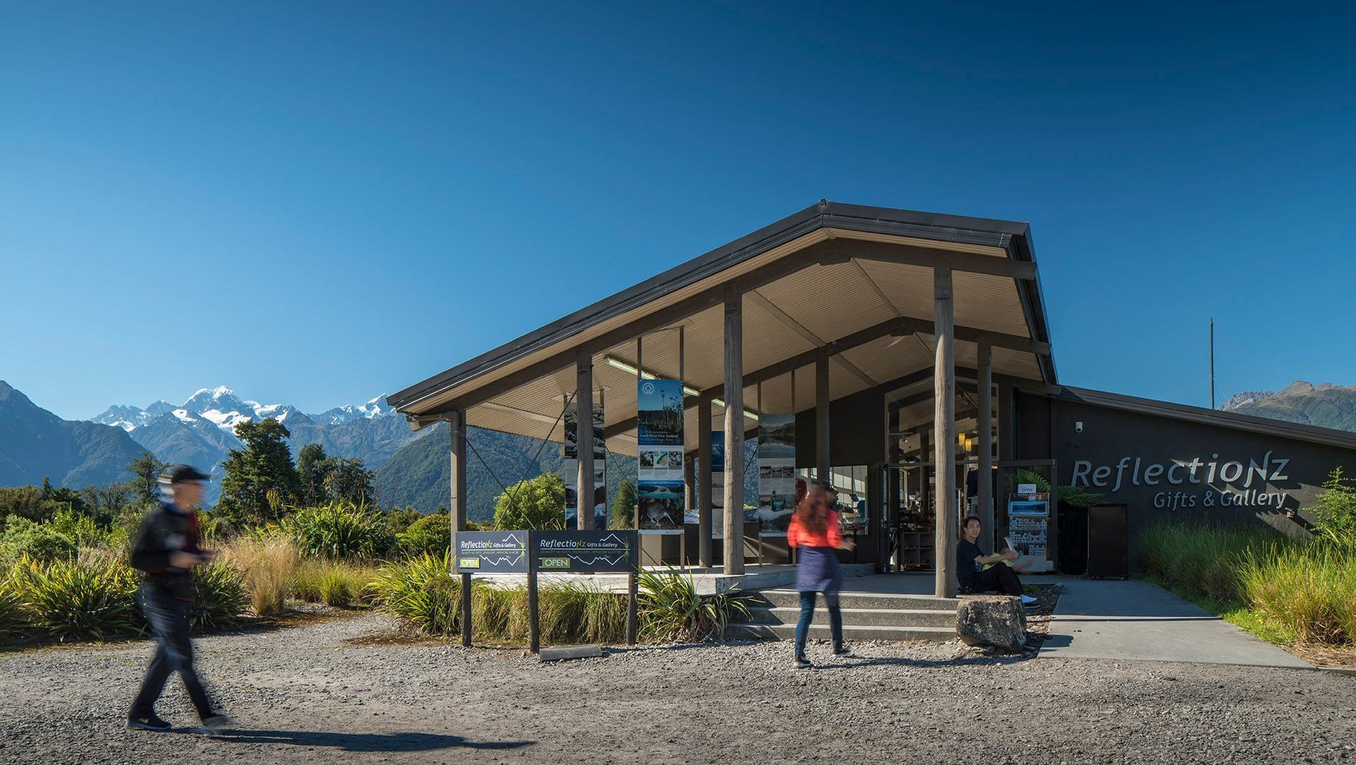 Lake Matheson Visitor Centre banner
