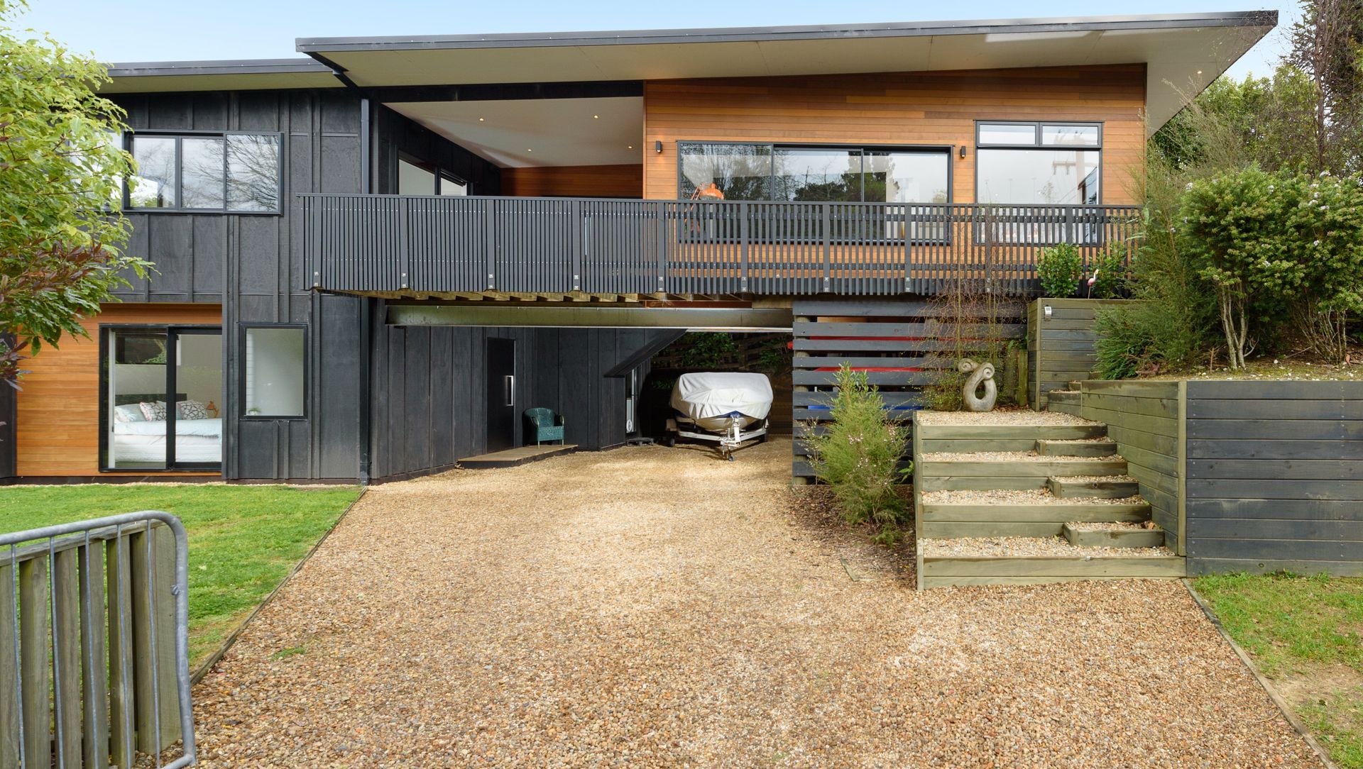 Lake Rotoiti - Thomas banner