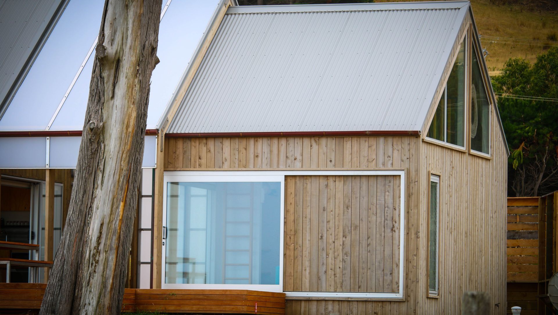 Herbertville Bach banner