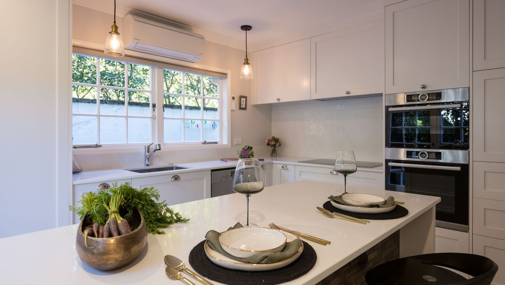 Victoria Avenue Kitchen banner