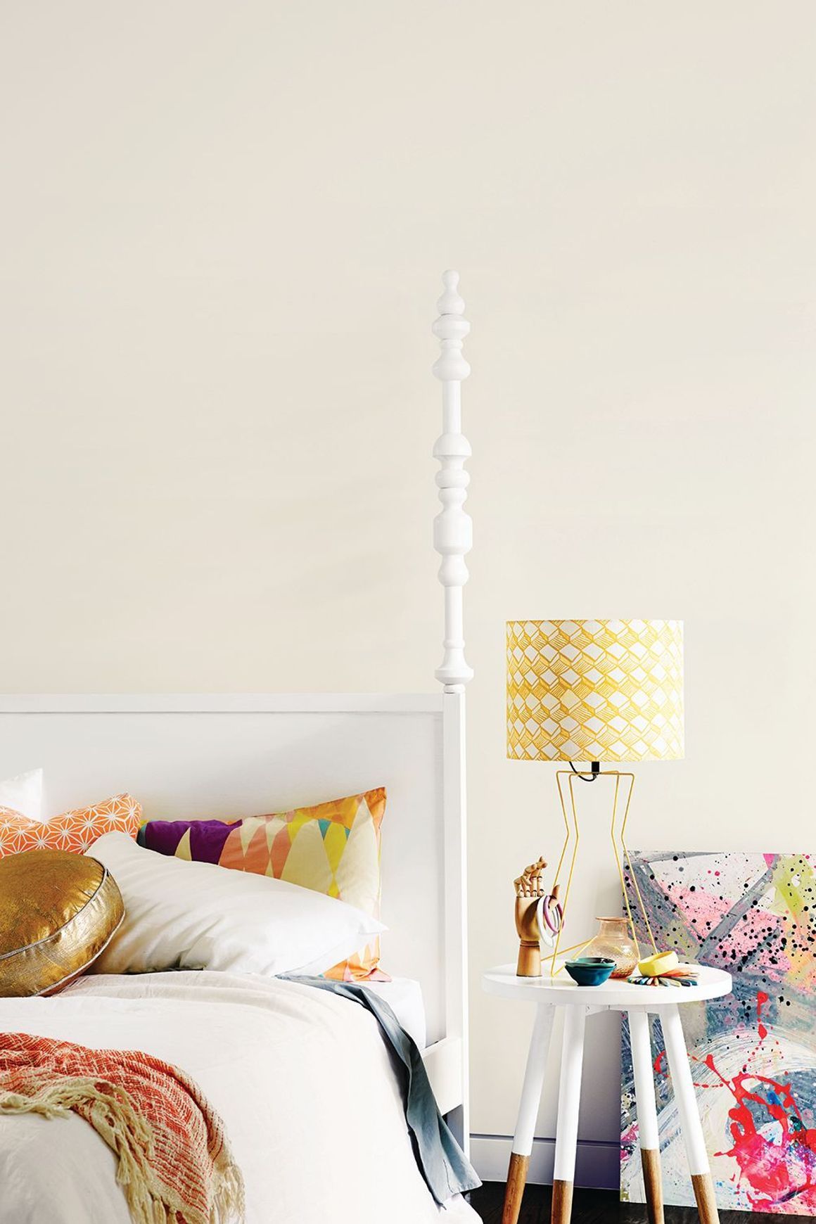 Dulux Mason Bay Quarter Paint, Whites and Neutrals
