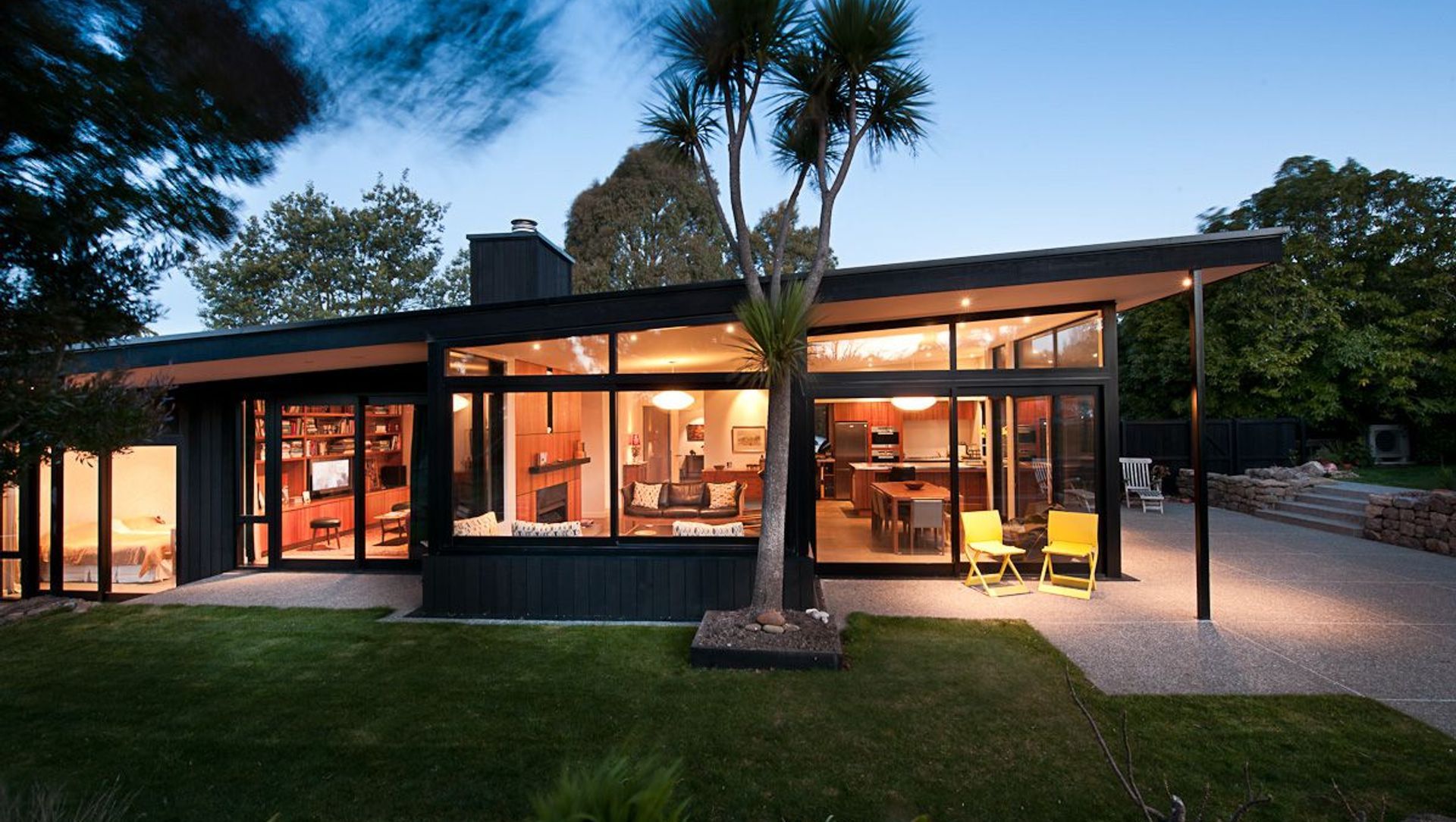 Kennedys Bush Road House banner