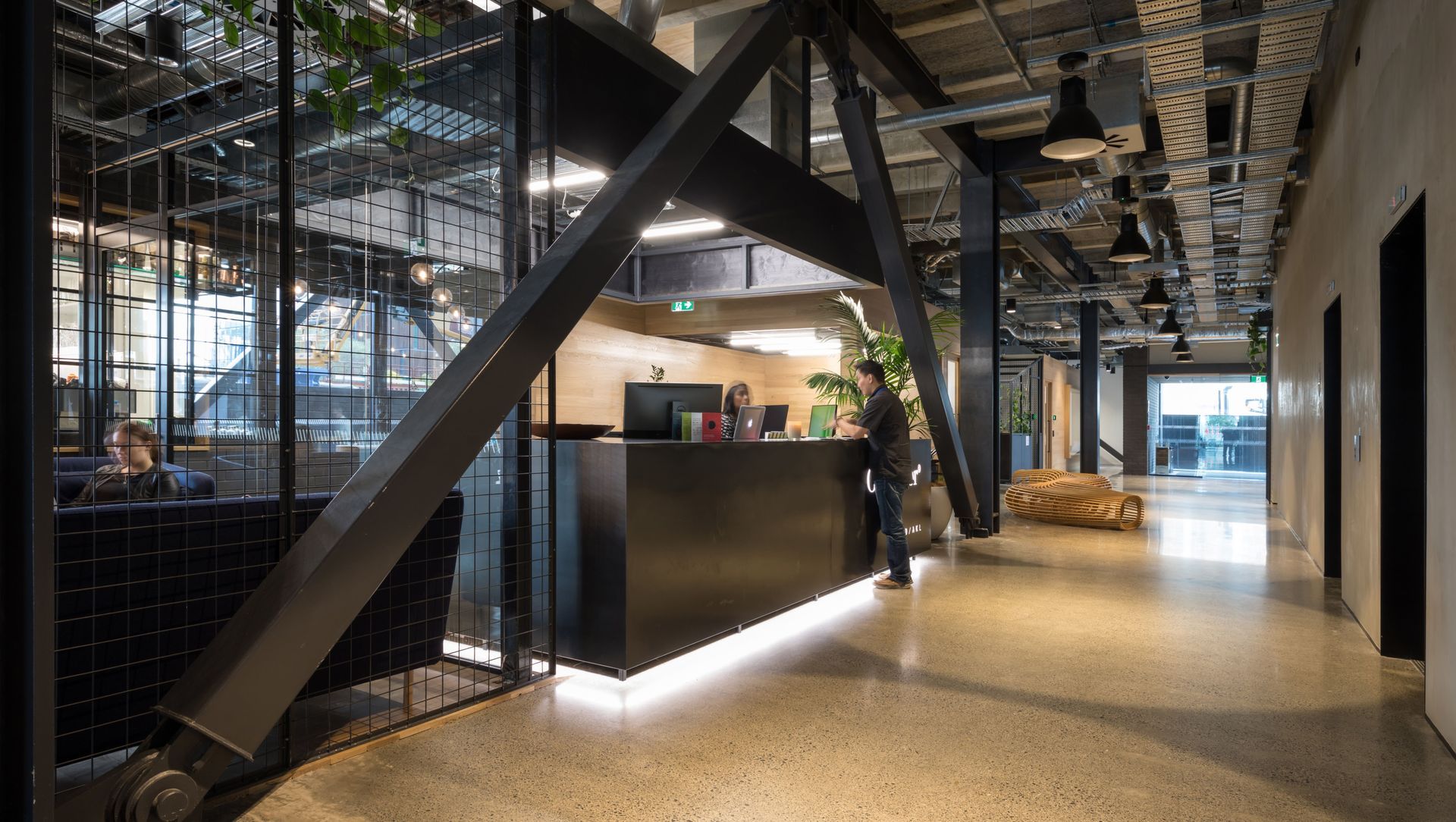 Generator Grid AKL banner