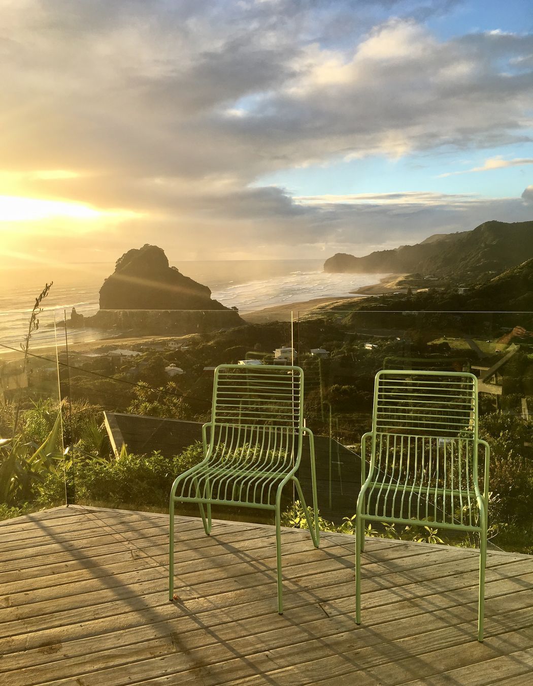 Historic Piha Bach Renovation