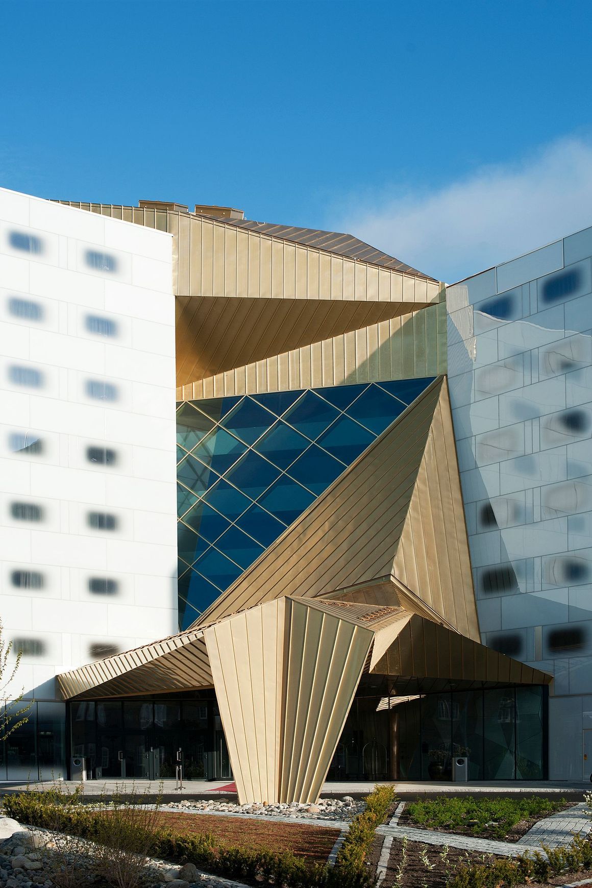 AURUBIS | Nordic Royal Pre Patinated Copper