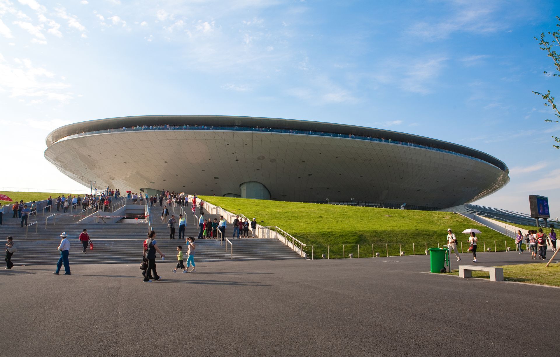 Mercedes-Benz Arena