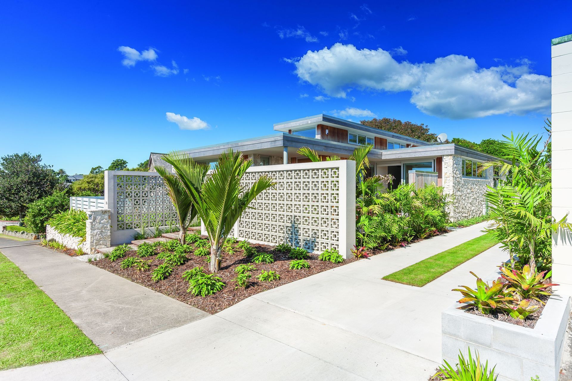 Palm Springs or New Plymouth?