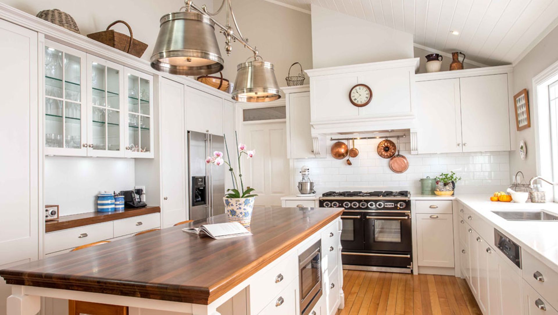 Greenhithe Road, Greenhithe banner