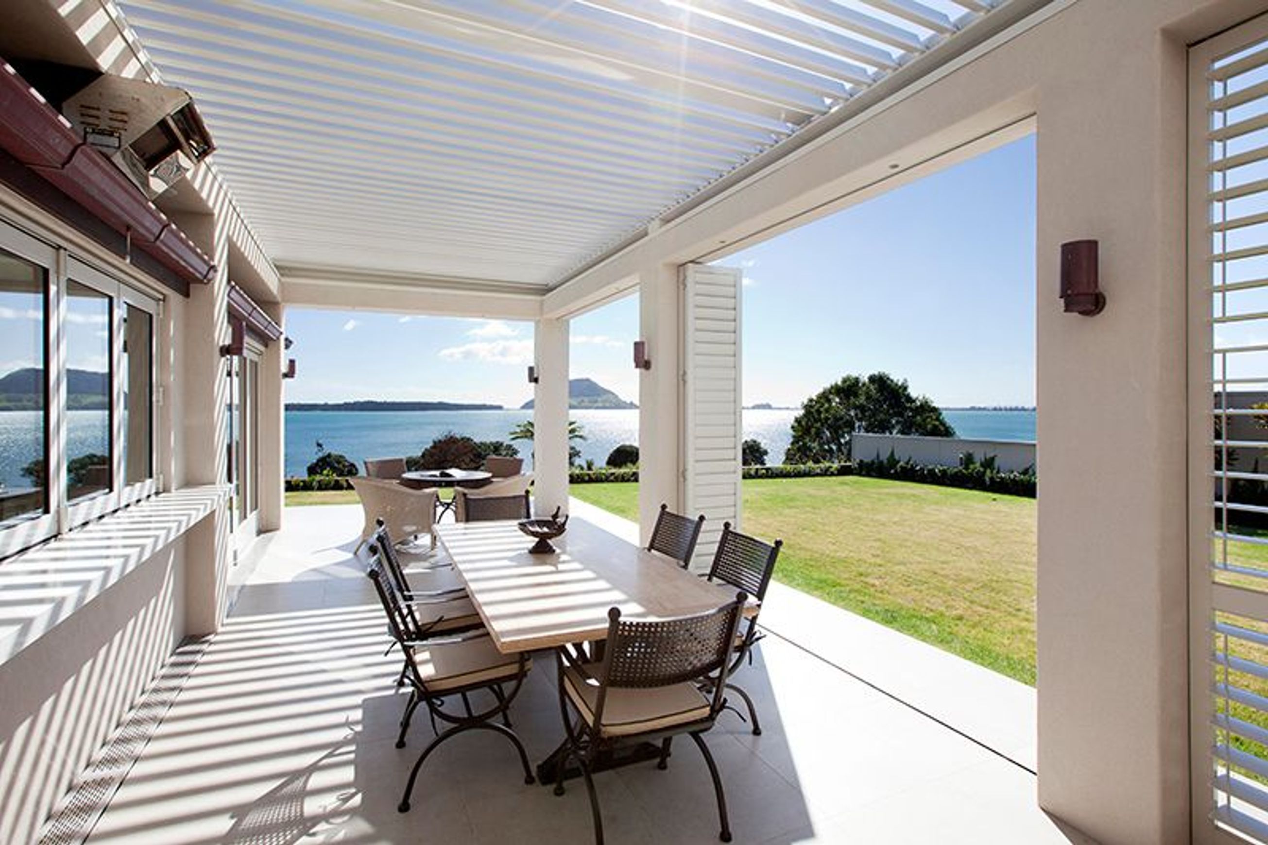The Louvretec Outdoor Room