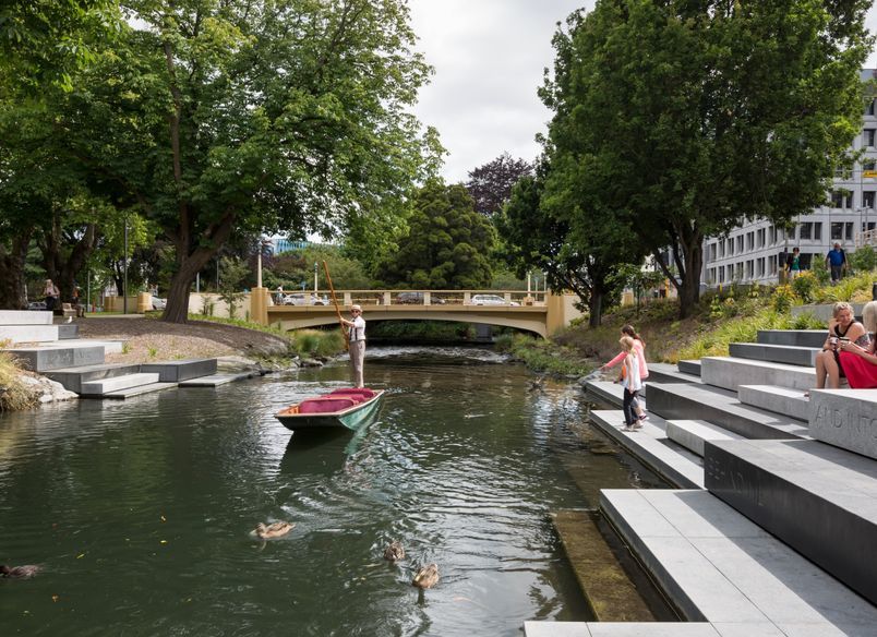 Bridge of Remembrance + Terraces
