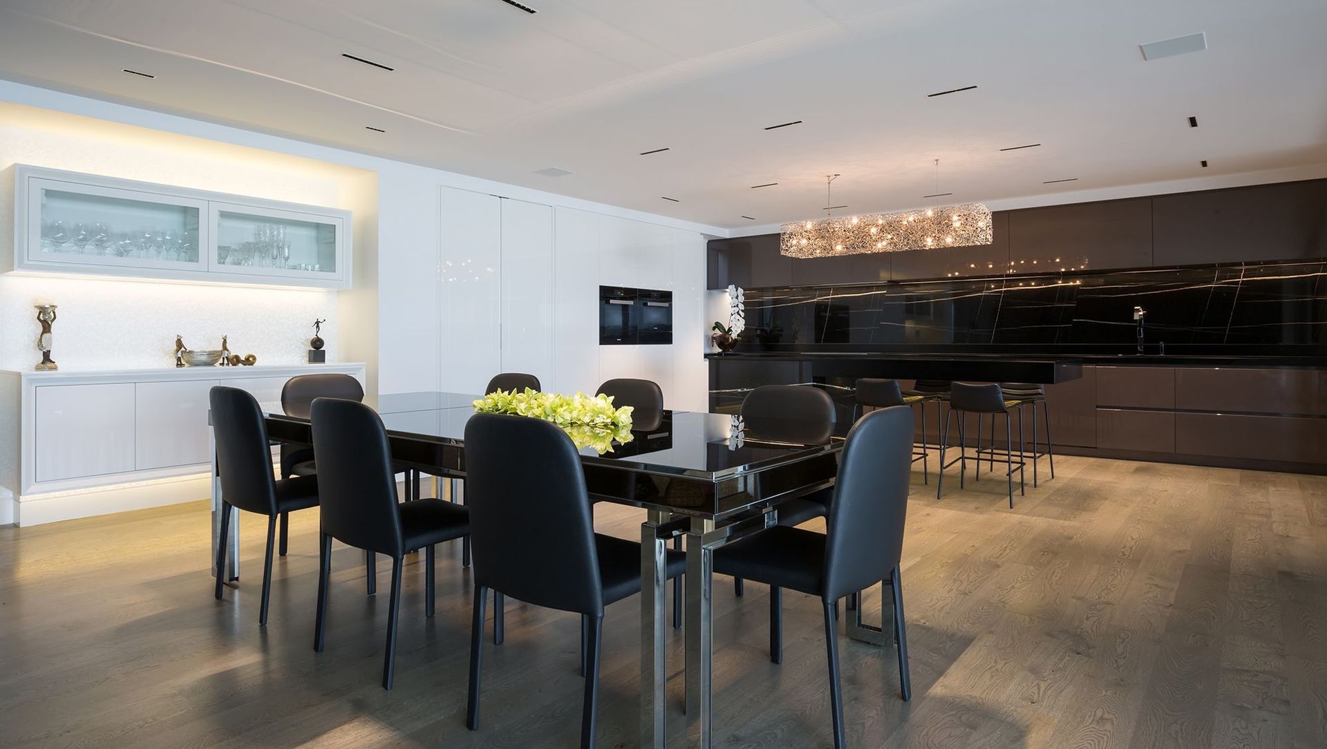 Burwood Crescent, Remuera banner