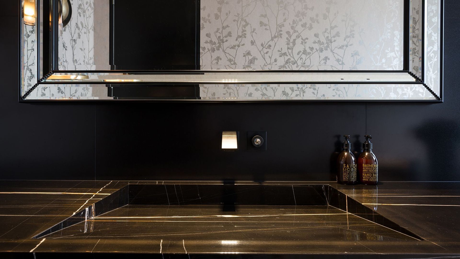 Burwood Crescent, Remuera banner