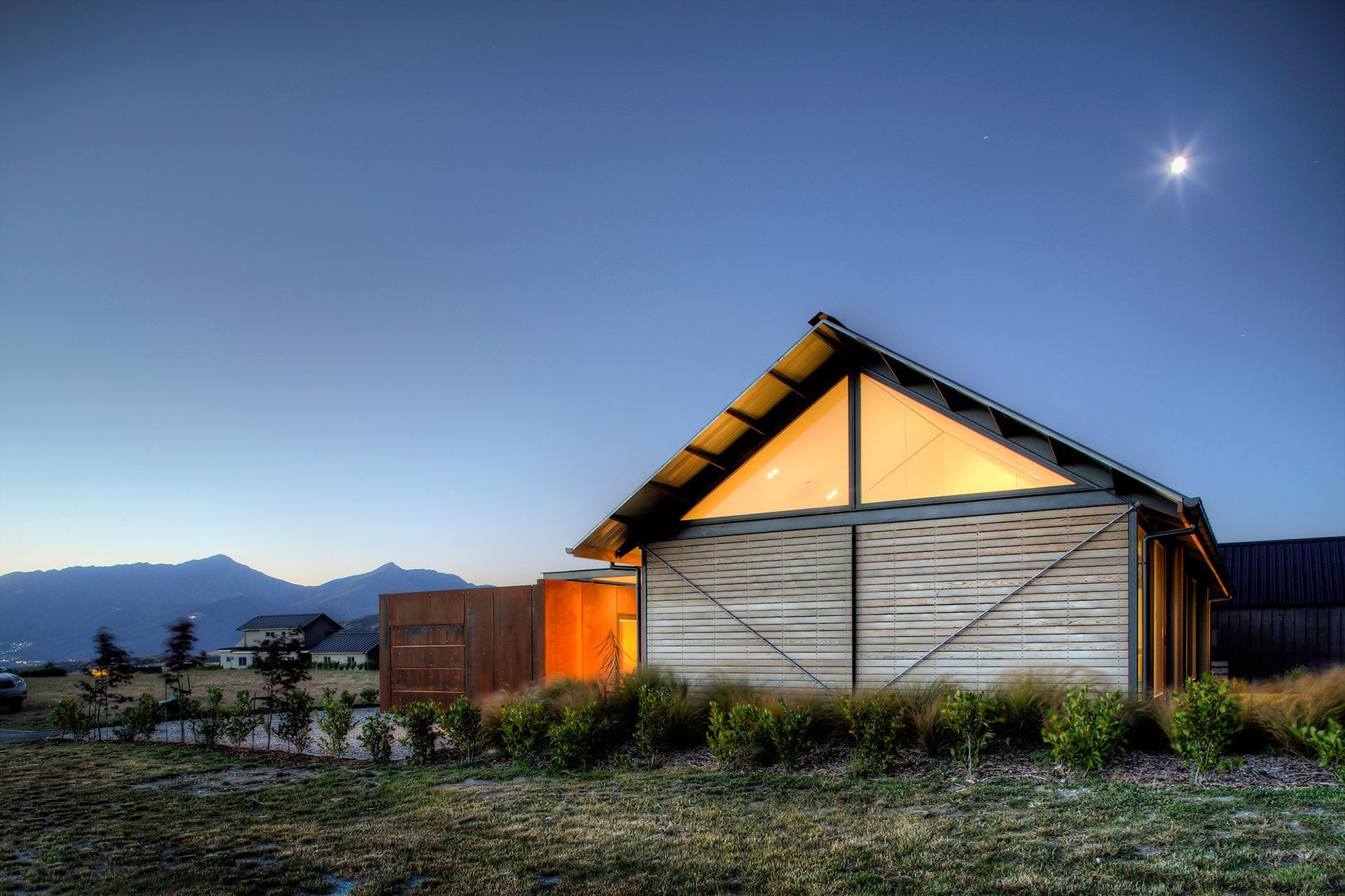 Dravitzki Brown Office