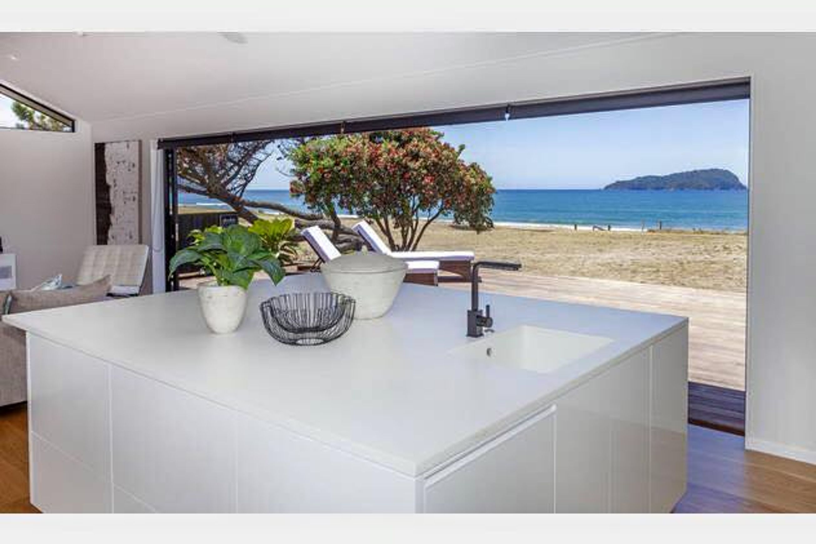 Holiday Home Custom Kitchens