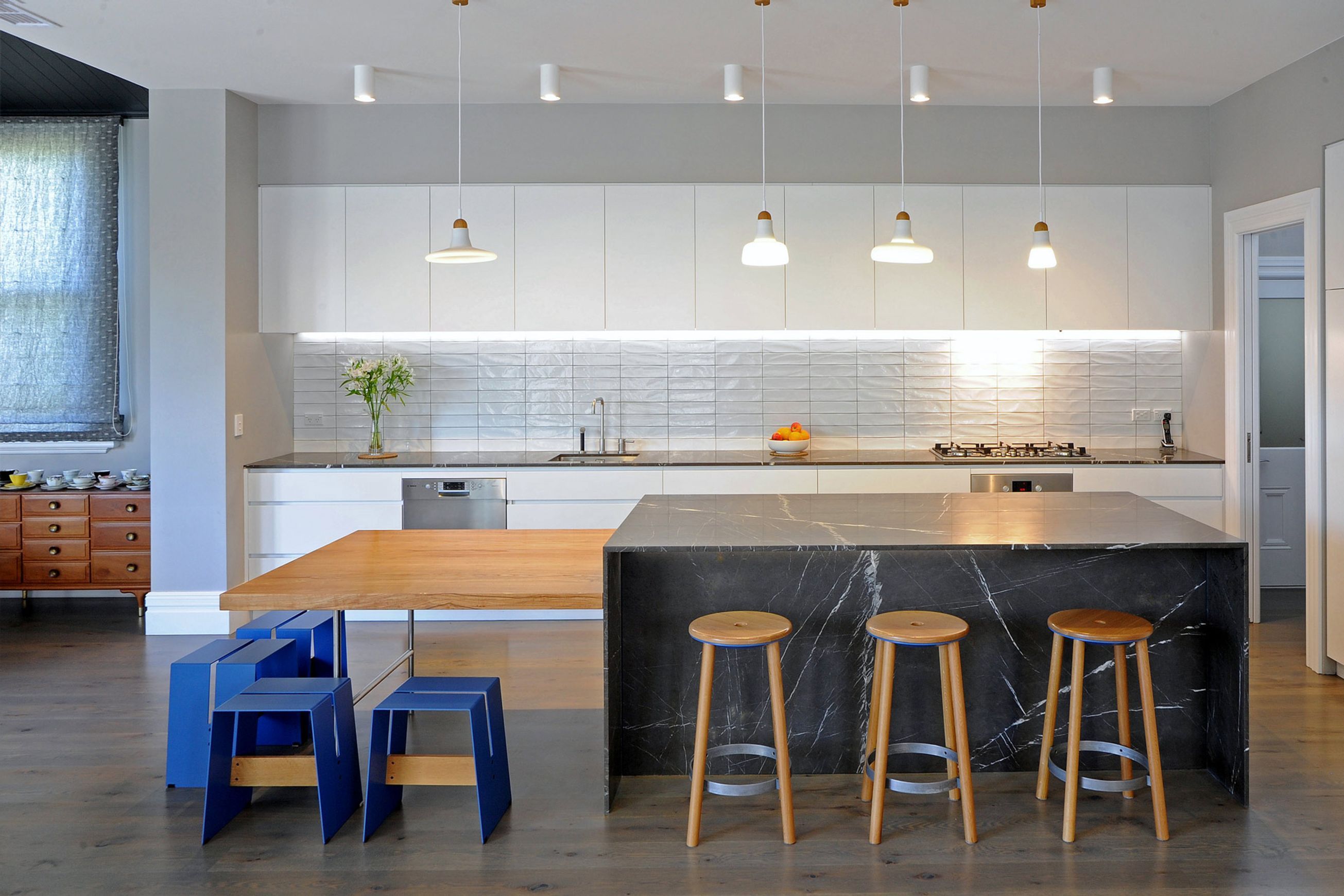 Contemporary kitchens