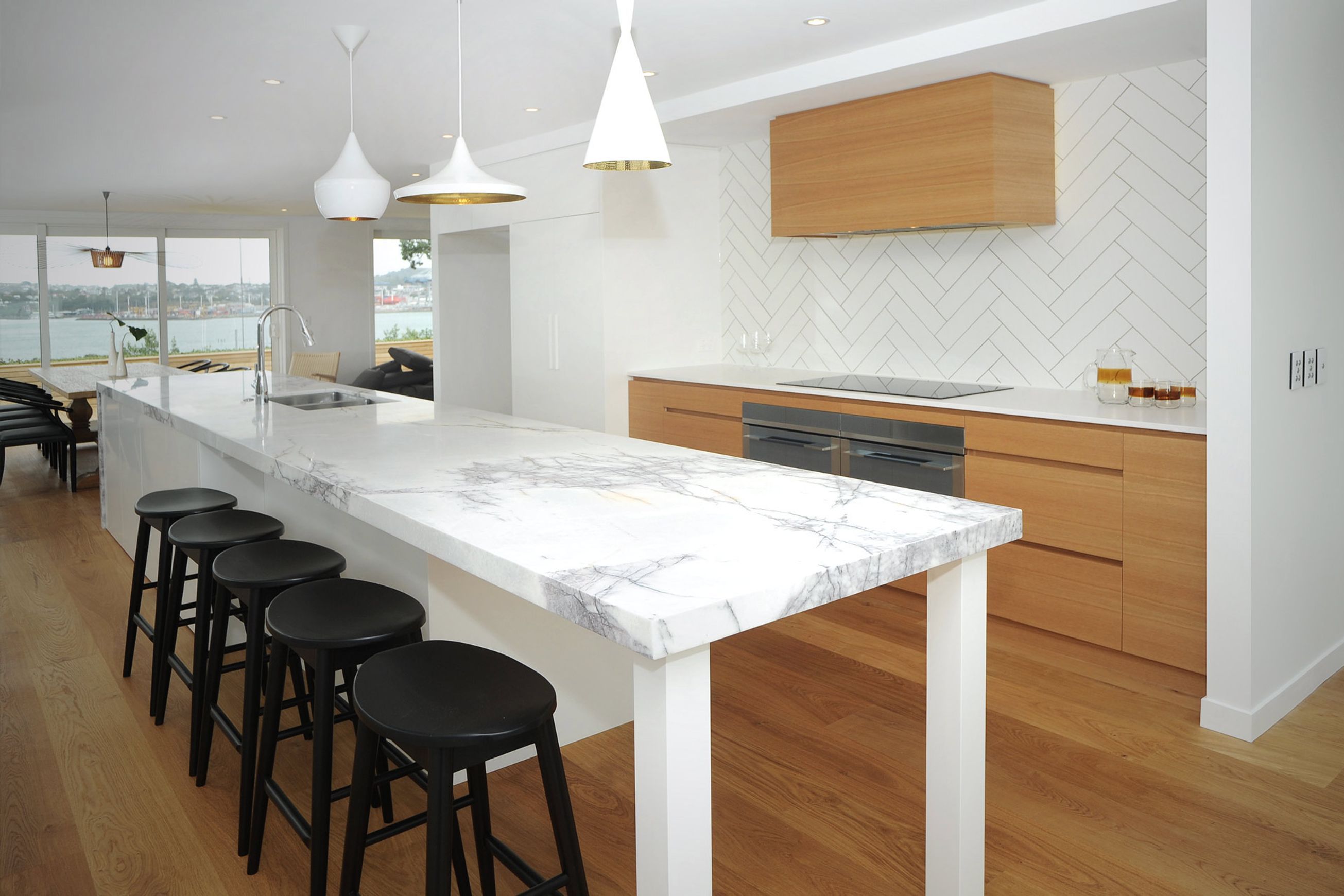 Contemporary kitchens