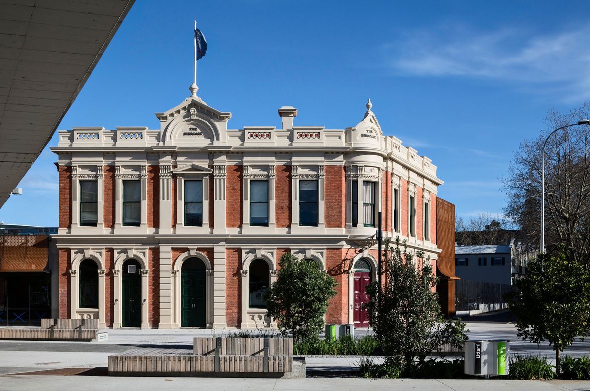 Rob Roy, The Birdcage