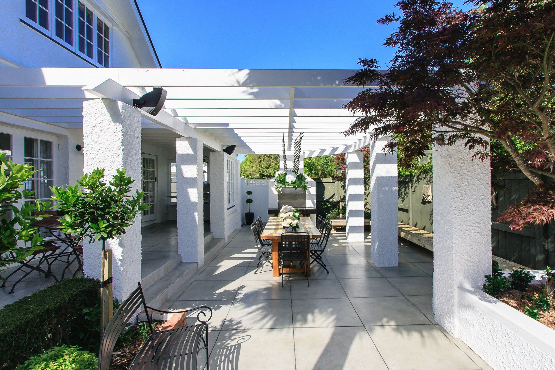 Young Kitchen & Alfresco