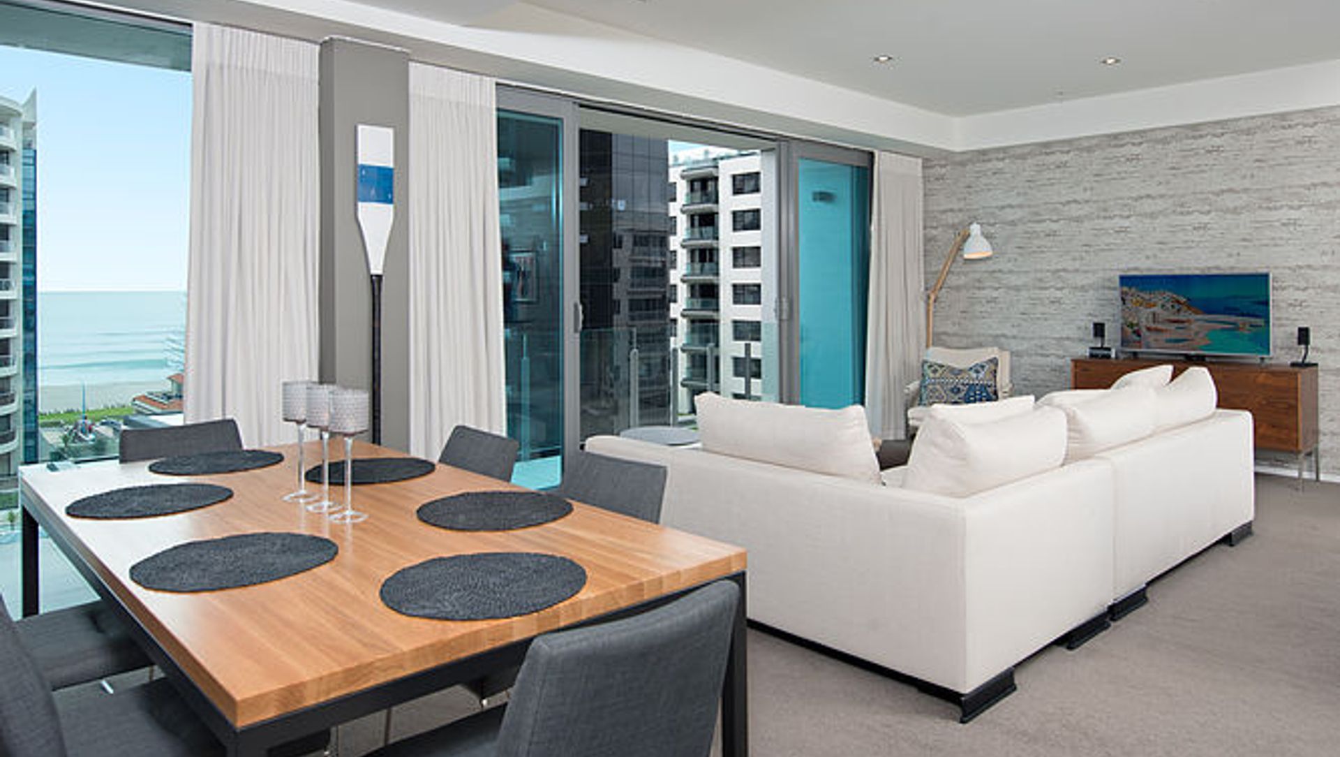 Mount Apartment banner