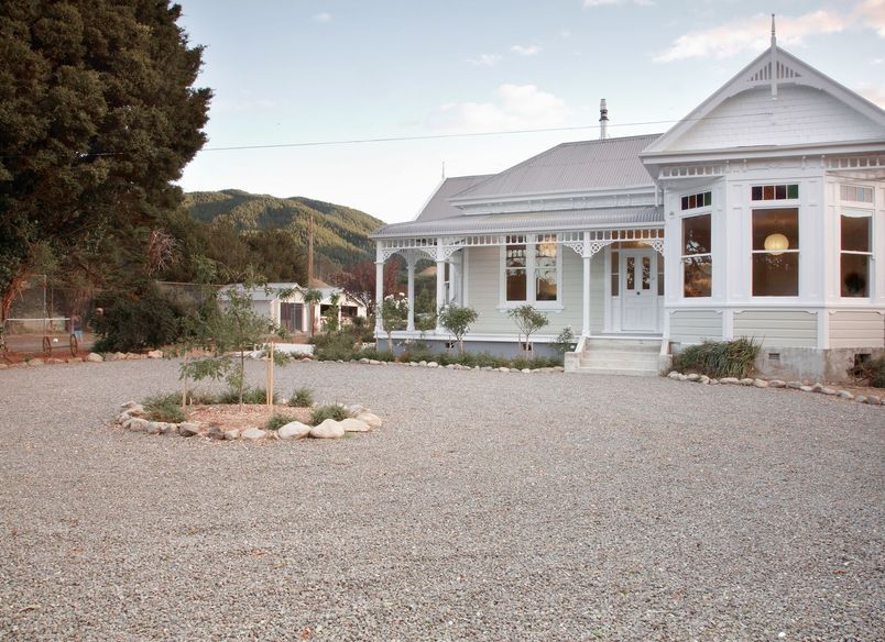 Whiteman's Valley Home