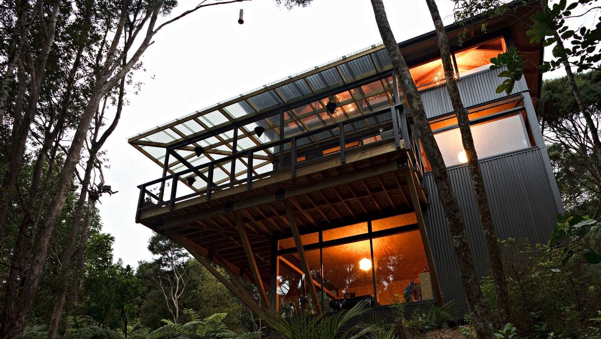 Titirangi House in the Trees banner