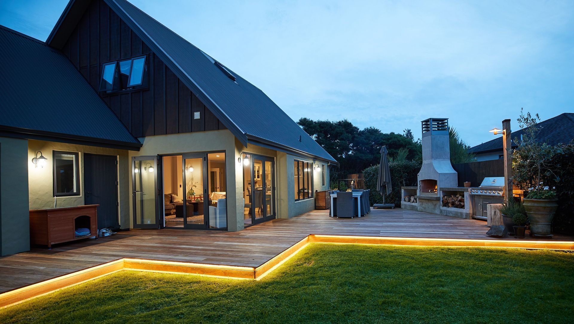 Greenhithe Modern Tuscan Garden banner