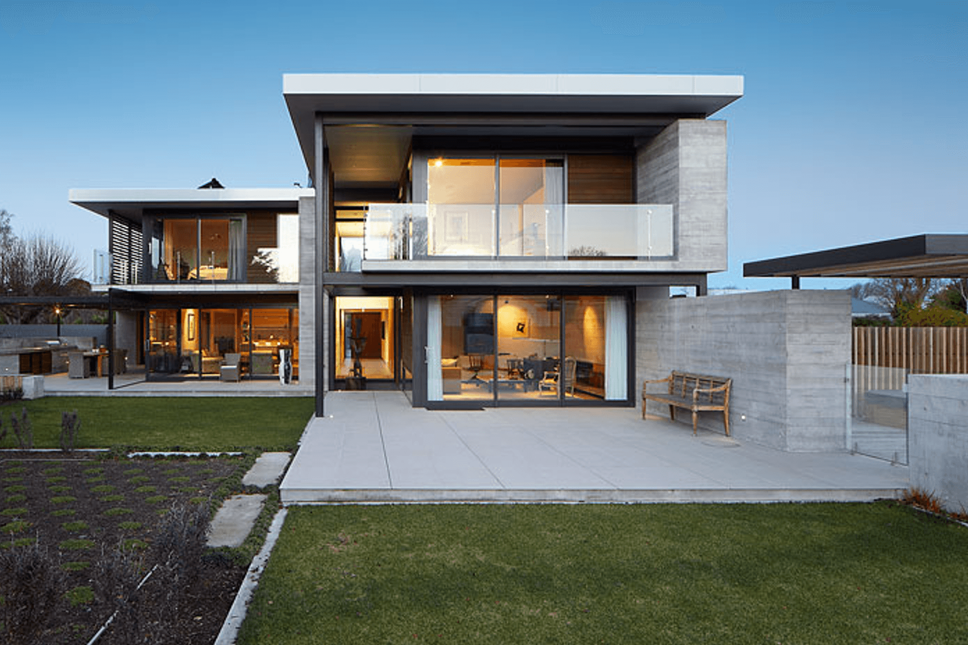 POYNDER AVENUE HOUSE