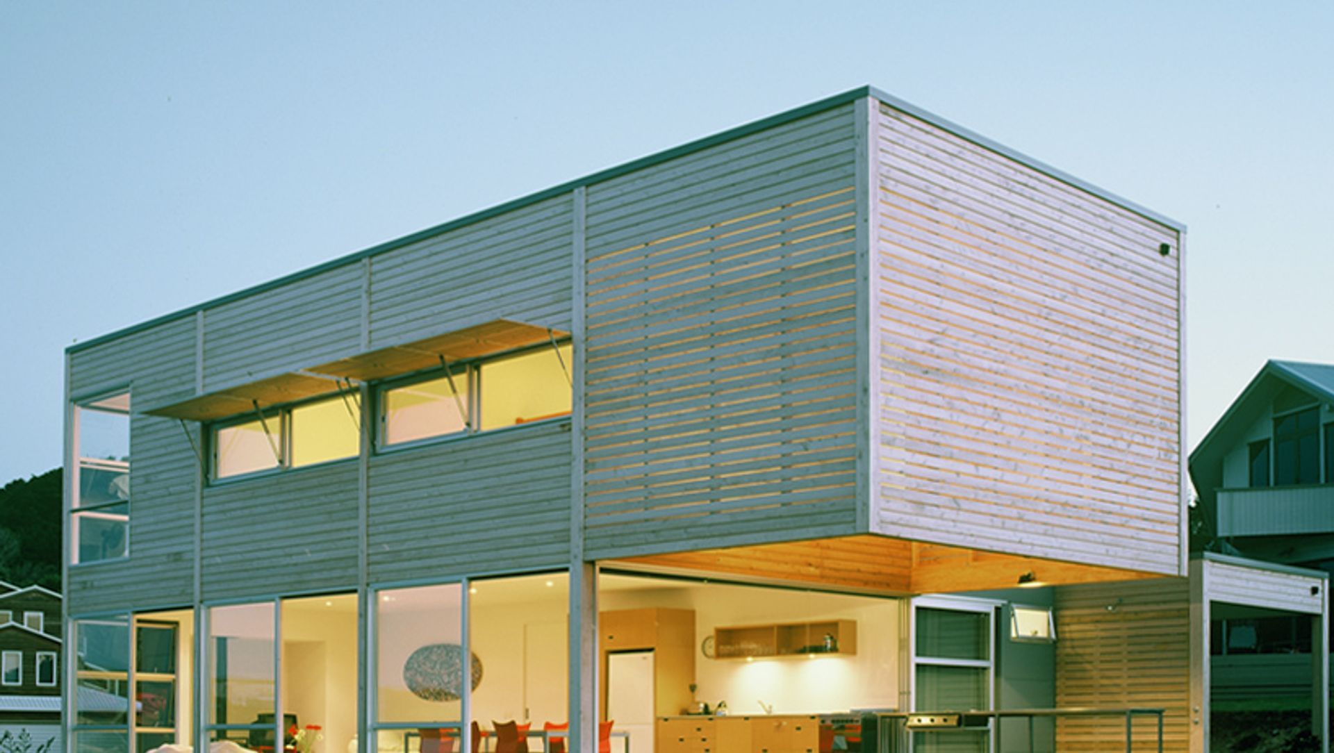 Langs Beach House banner