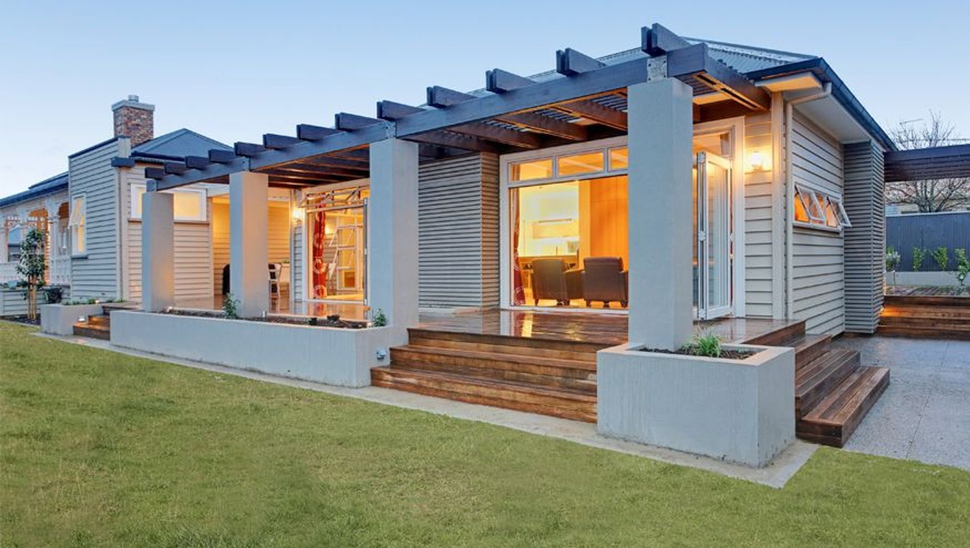 Al-Nuiami Residence banner