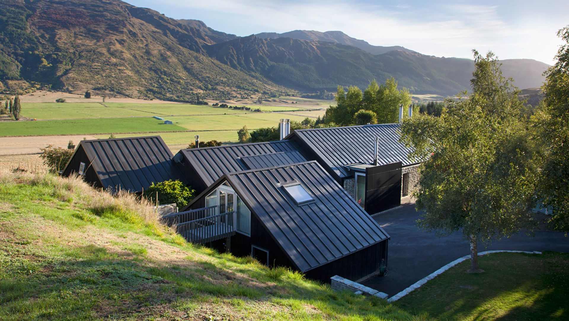 Queenstown House banner