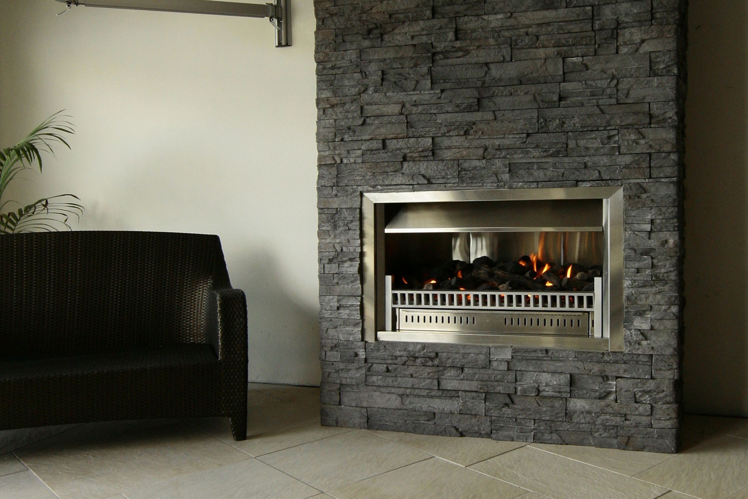 Aura Flued Outdoor Fireplace | 900mm
