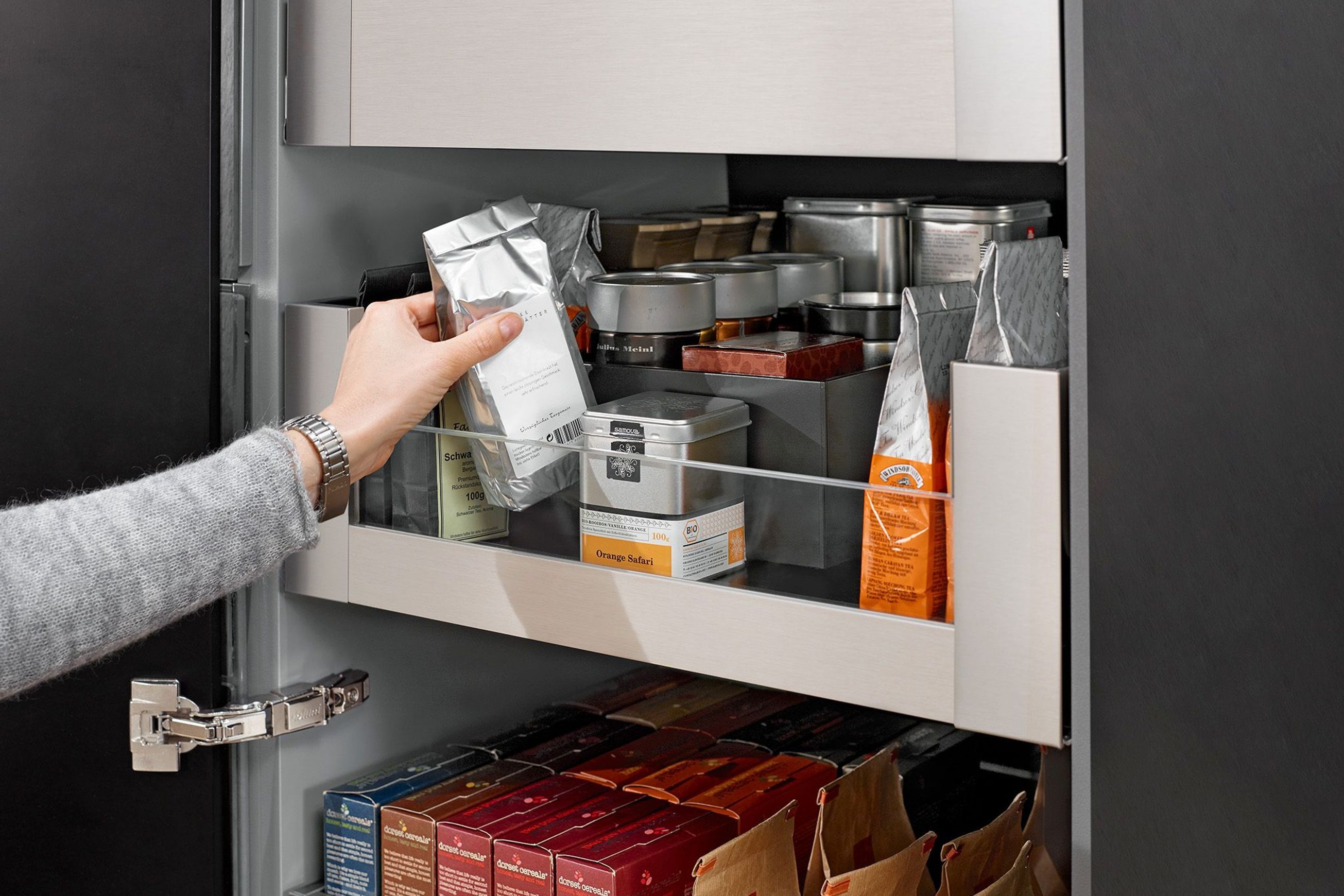 SPACE TOWER with LEGRABOX