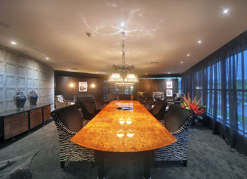 Mercedes Auckland Boardroom
