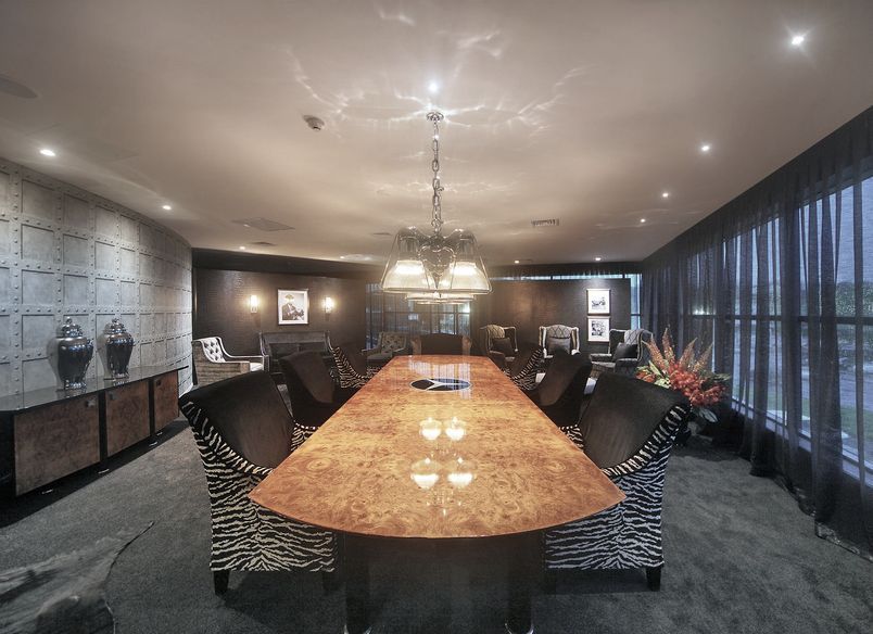 Mercedes Auckland Boardroom