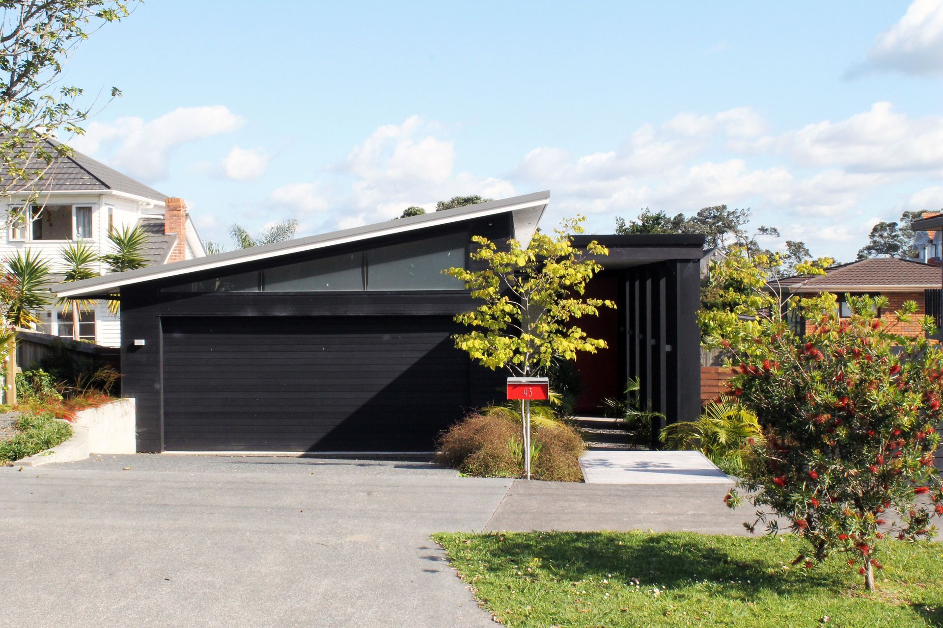 Contemporary New House in Point Chevalier