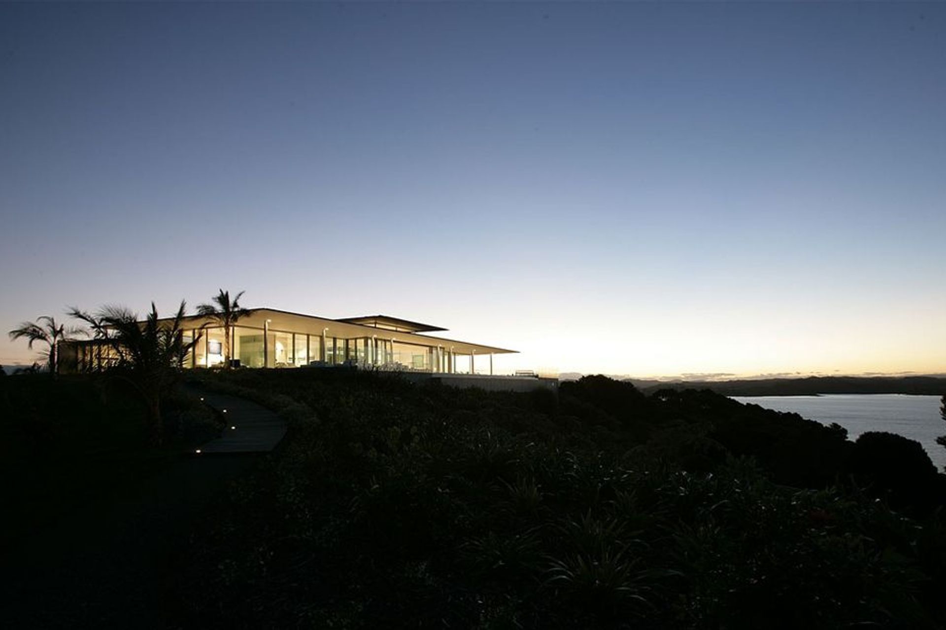 Eagles Nest by crosson clarke carnachan architects