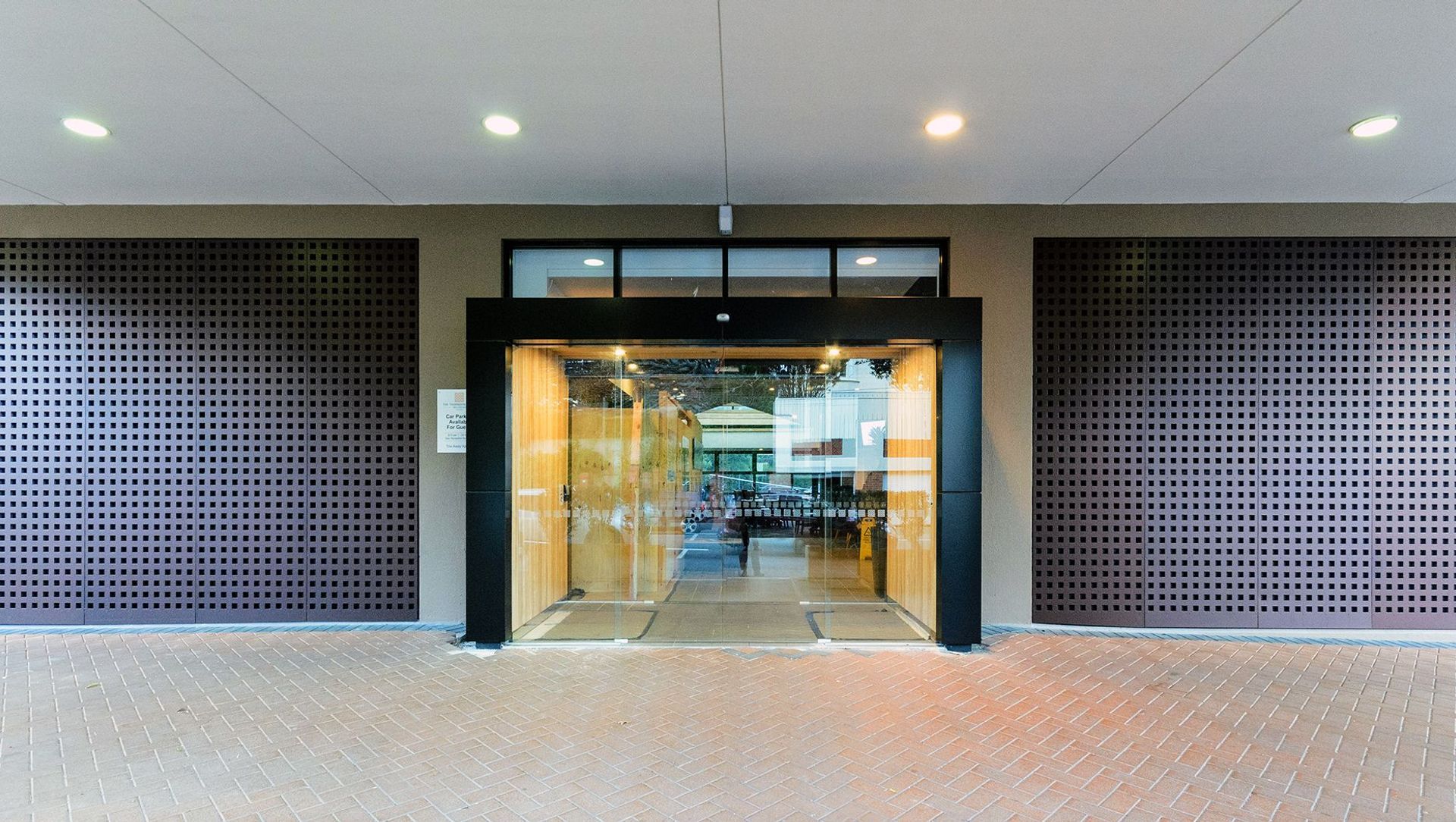 Thorndon Hotel banner