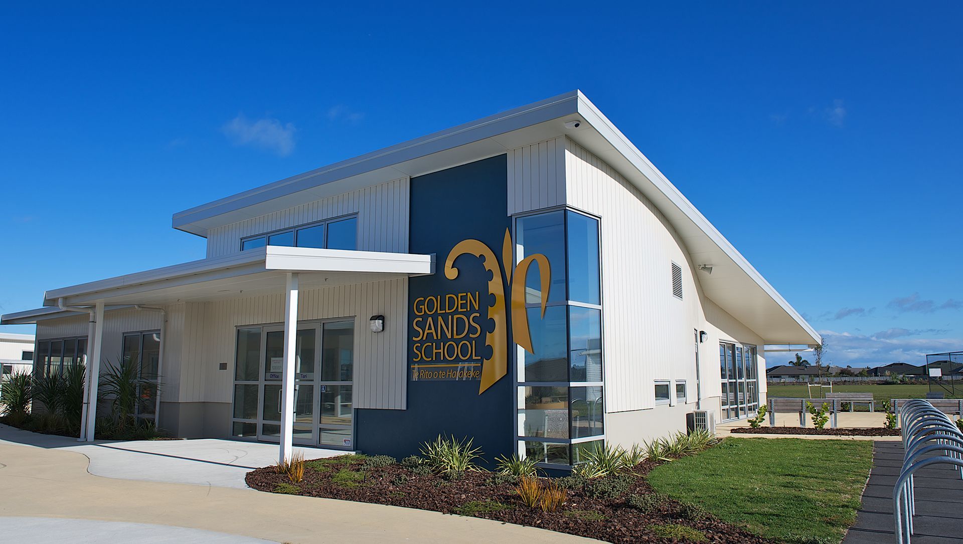 Golden Sands School banner