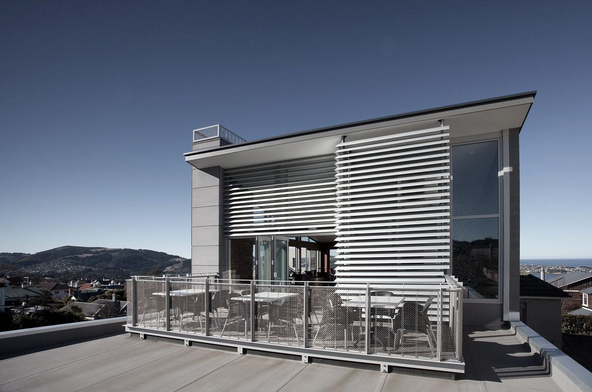 Luna Bar, Dunedin
