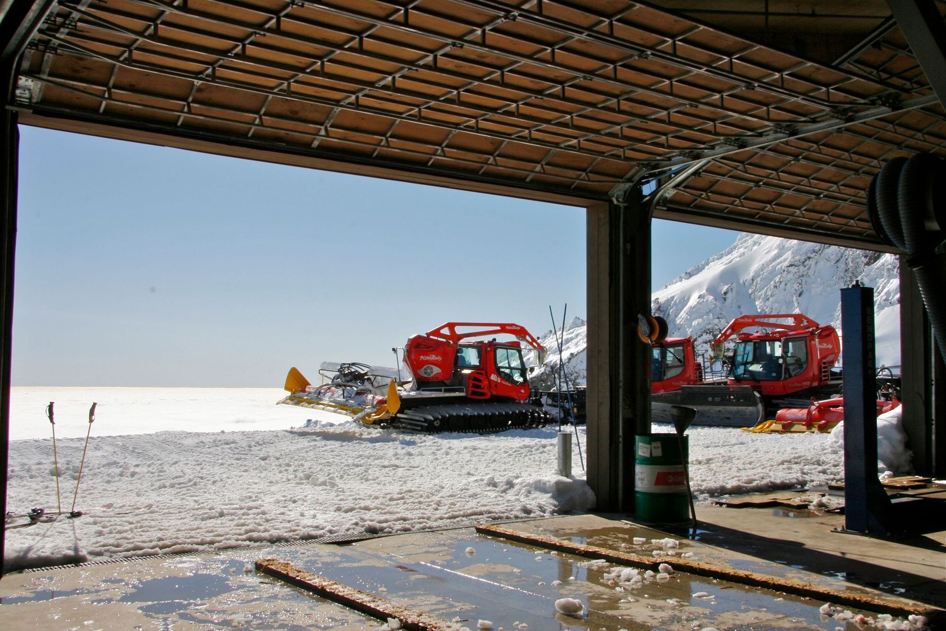 Knoll Ridge Cat Shed