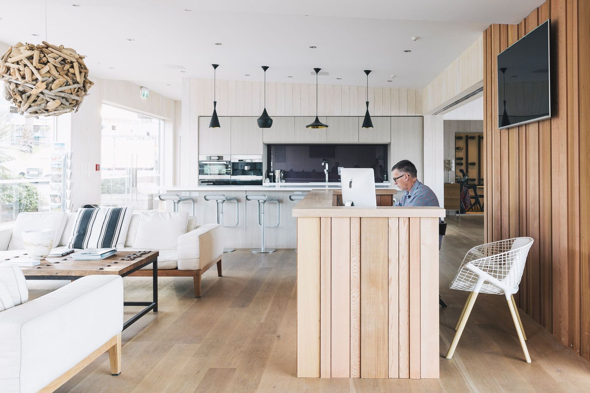 RAY WHITE REAL ESTATE WAIHEKE ISLAND