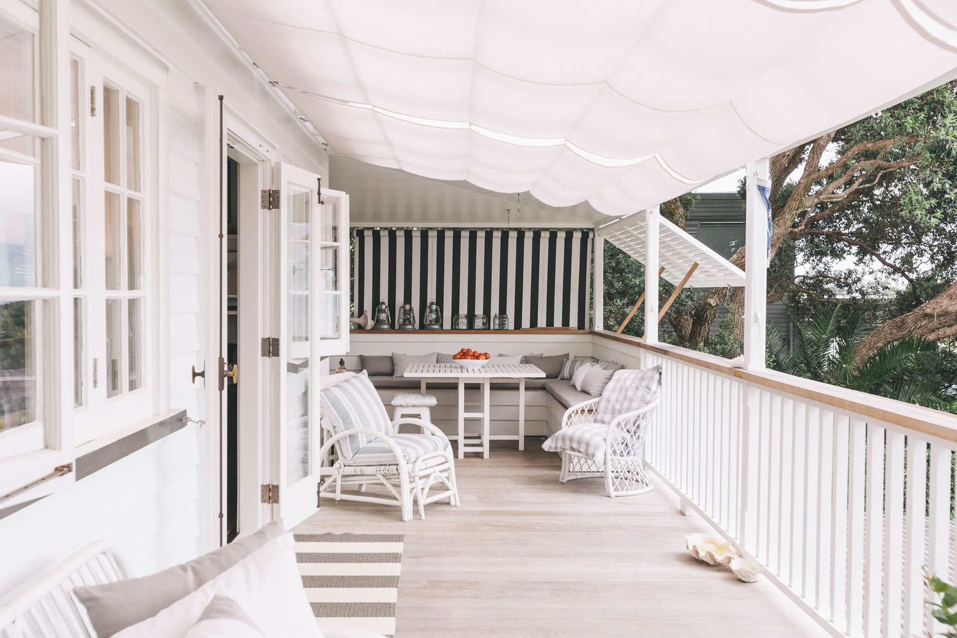 OVERLOOK COTTAGE - WAIHEKE ISLAND