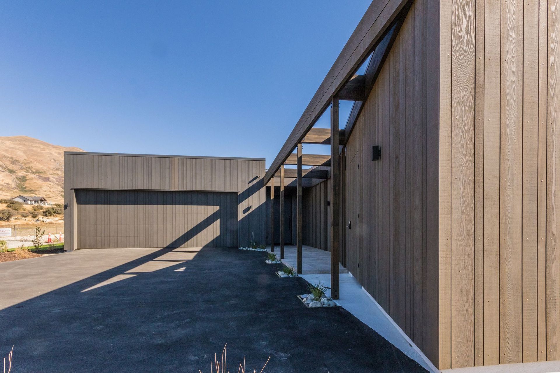 Lake Wanaka Courtyard House