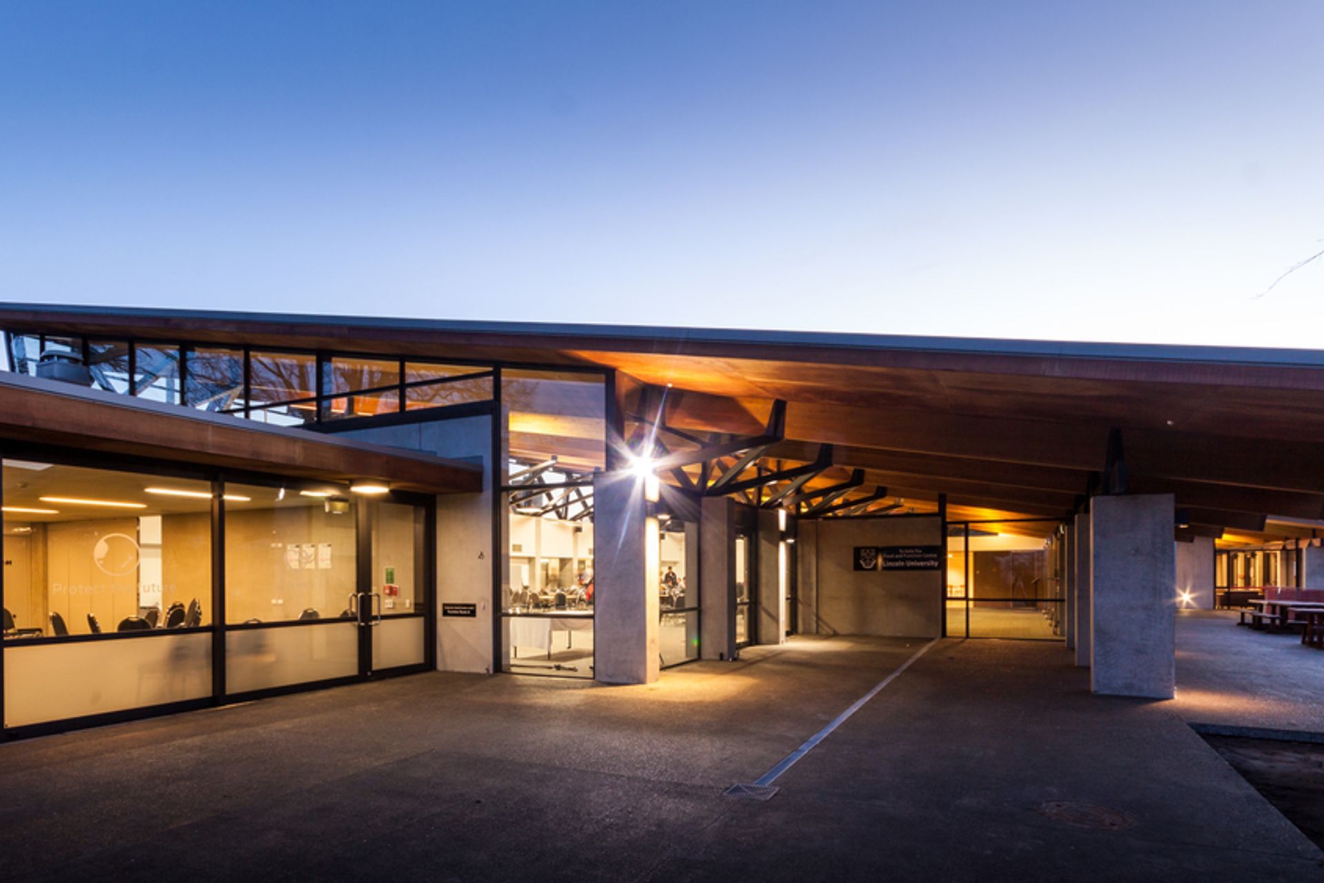 TE KETE ITA - LINCOLN UNIVERSITY DINING HALL