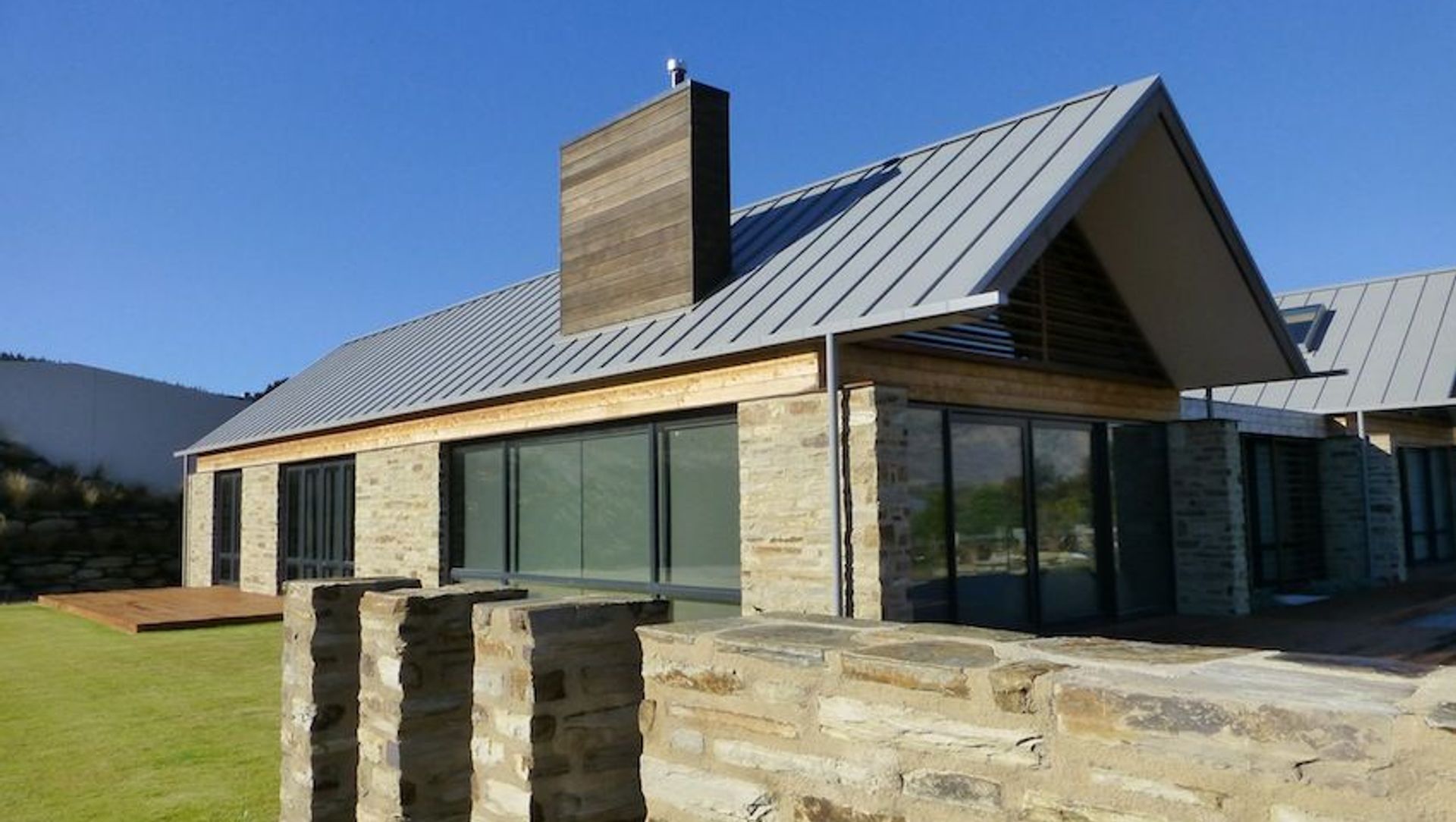 Peninsula Bay House banner