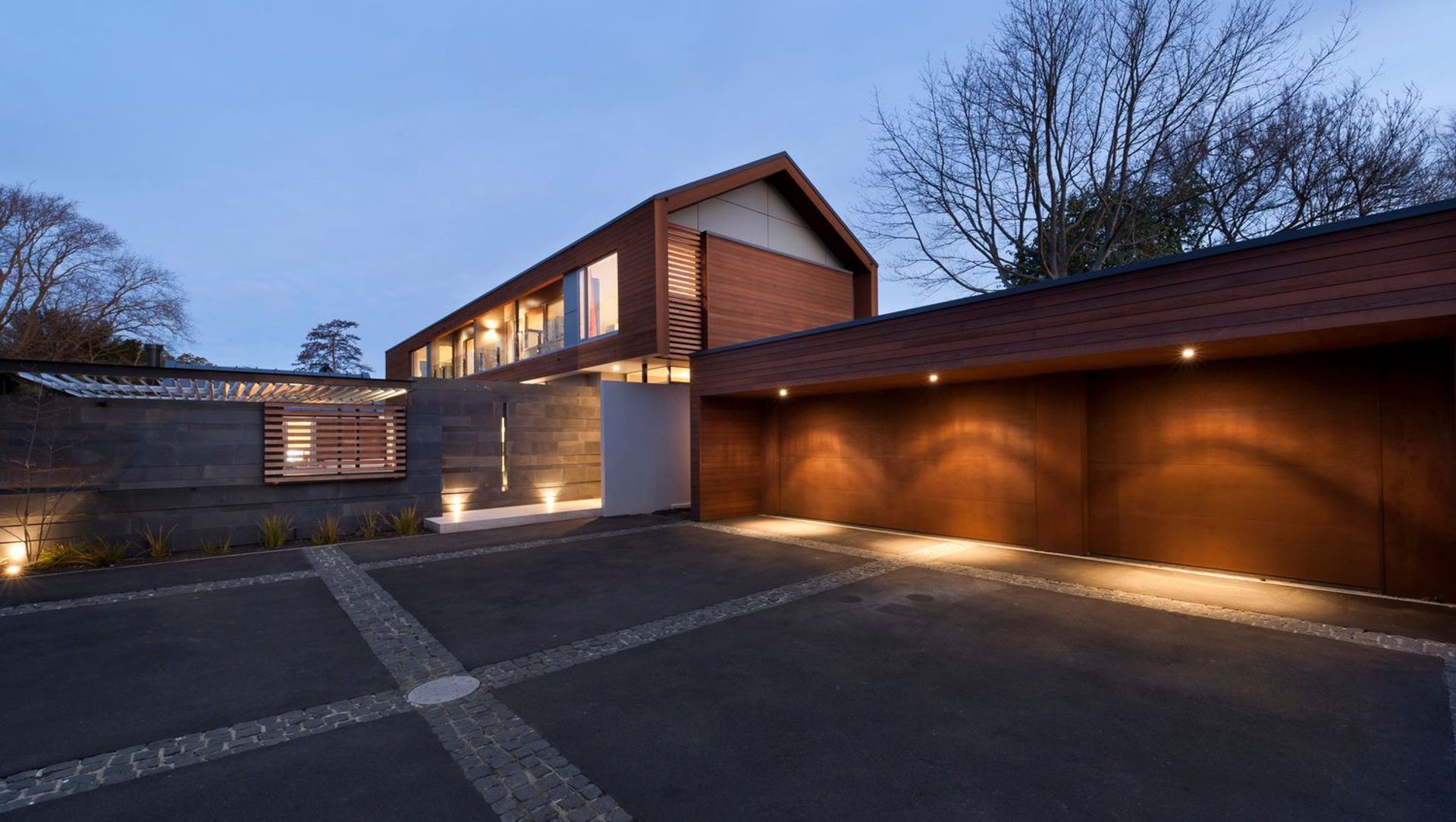 Waiwetu Street House banner