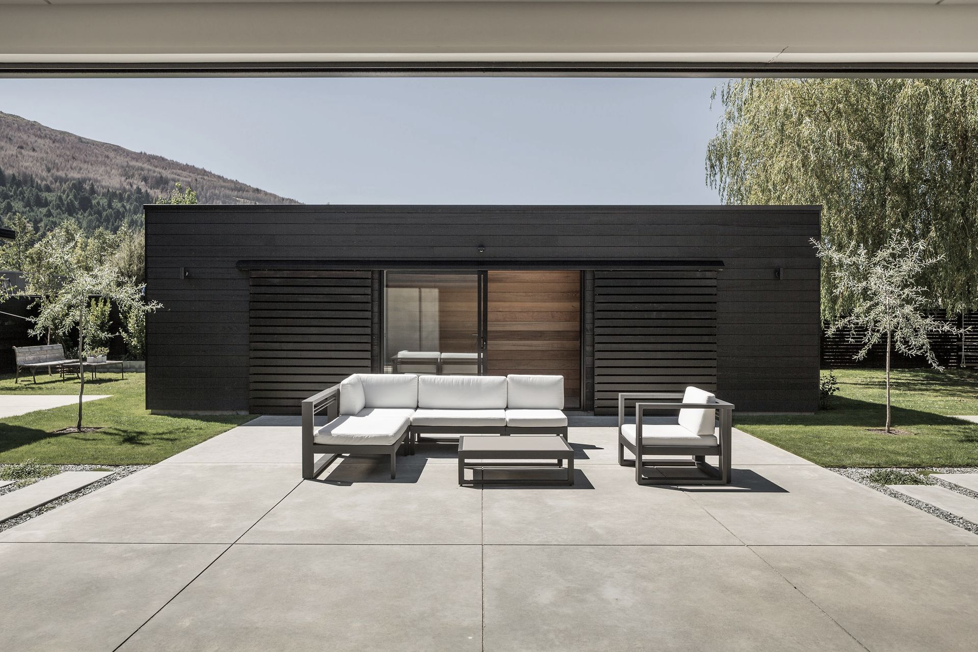 Contemporary Sleepout