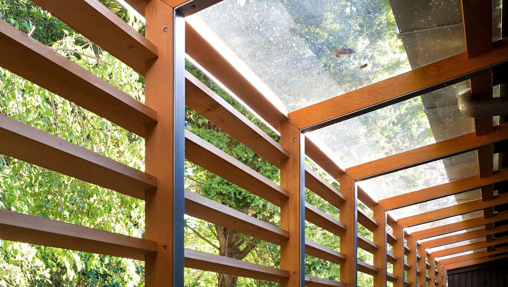 Glade House, Remuera banner