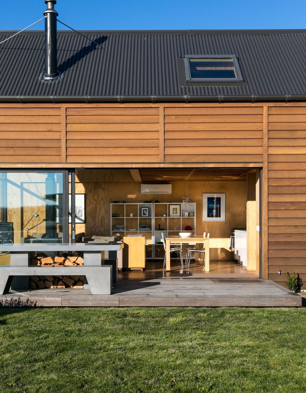 Taieri Mouth Bach, Taieri Mouth