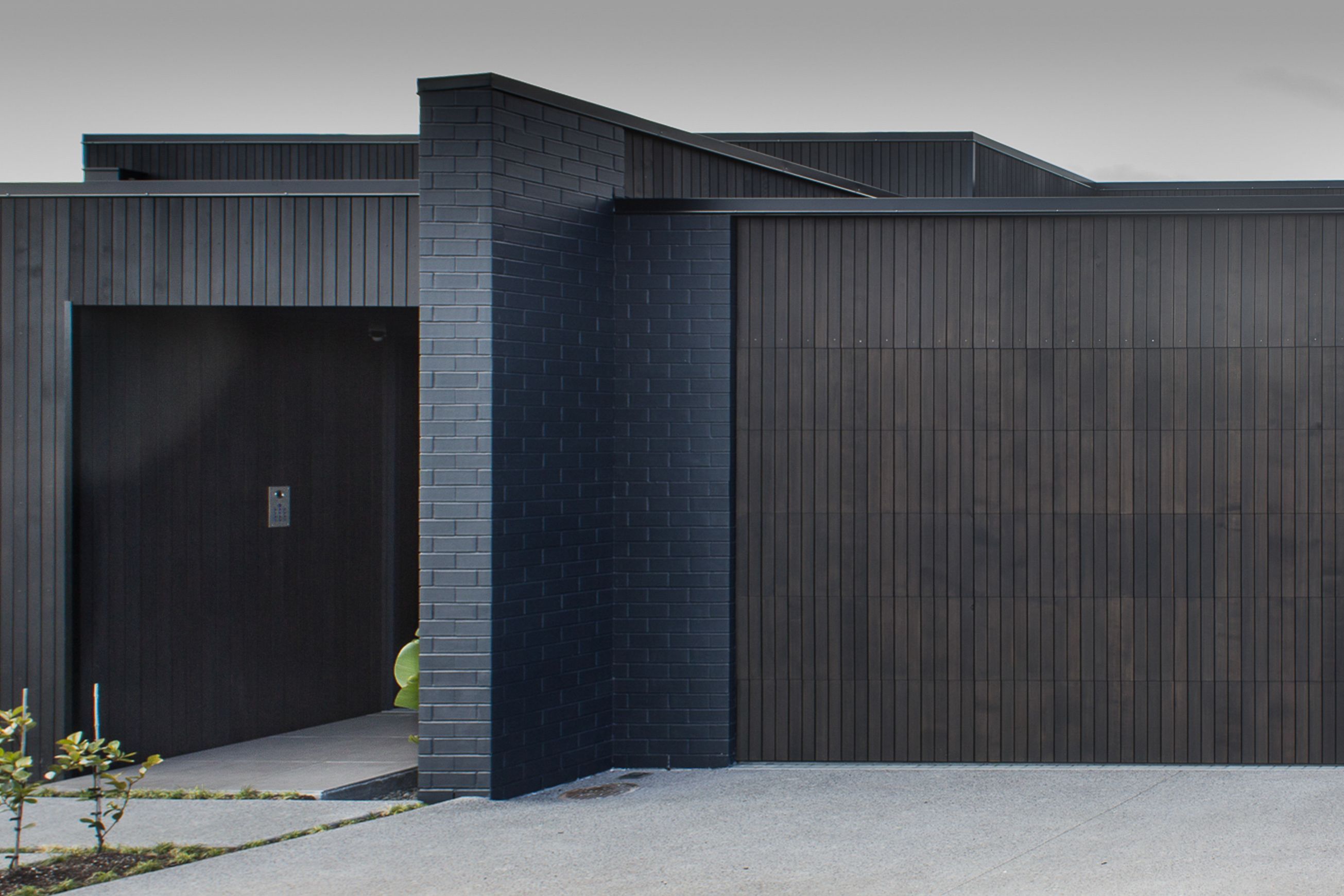 JSC Vertical Shiplap Timber Weatherboards